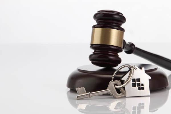 Why you need an estate lawyer and how to choose?